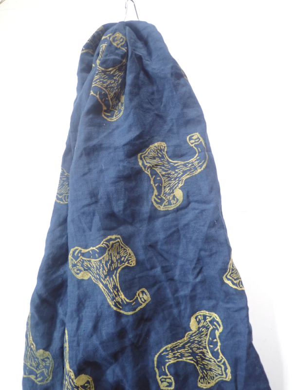 Handmade Linen and Silk Scarves - Image 3